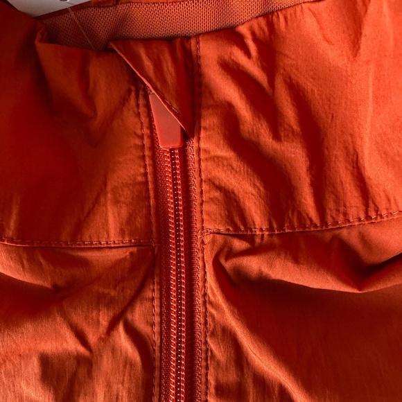 Banana Republic Activewear 7/8 Length Leggings w Vest. 2pc. NWT - Picture 7 of 16